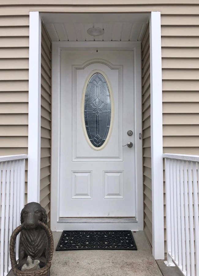 siding on house entry way